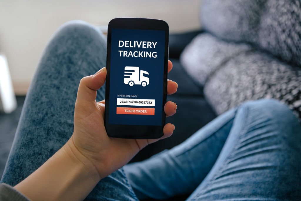 Art couriers should have a reliable tracking and monitoring system
