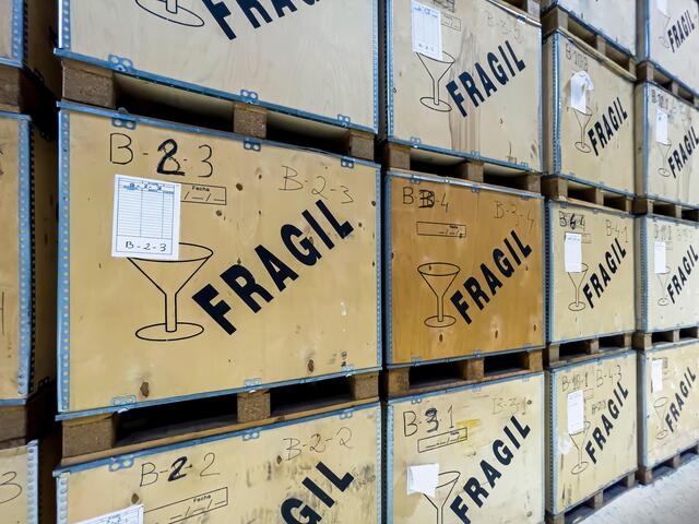 shipping box label